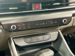 Kia Carnival LXS FWD 2026