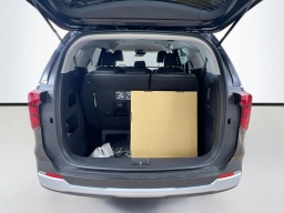 Kia Carnival LXS FWD 2026