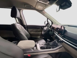 Kia Carnival LXS FWD 2026