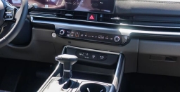Kia Carnival LXS FWD 2026