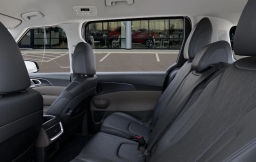 Kia Carnival LXS FWD 2026