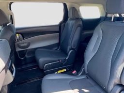 Kia Carnival LX FWD 2026