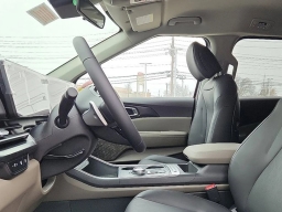 Kia Carnival Hybrid LXS FWD 2026