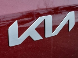 Kia Carnival Hybrid LXS FWD 2026