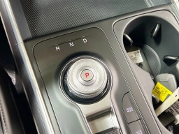 Kia Carnival Hybrid LXS FWD 2026