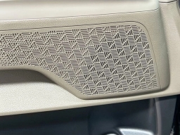 Kia Carnival Hybrid LXS FWD 2026