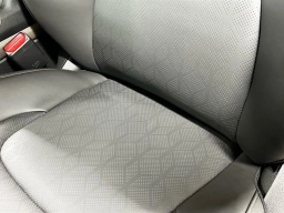 Kia Carnival Hybrid LXS FWD 2026