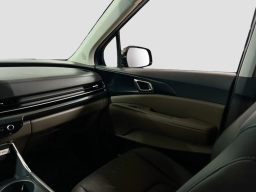 Kia Carnival Hybrid LXS FWD 2026