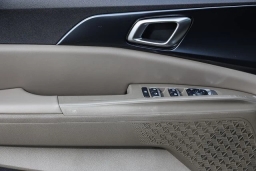 Kia Carnival Hybrid LXS FWD 2026