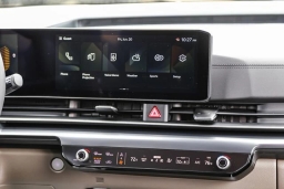 Kia Carnival Hybrid LXS FWD 2026