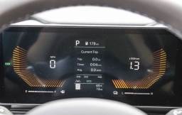 Kia Carnival Hybrid LXS FWD 2026