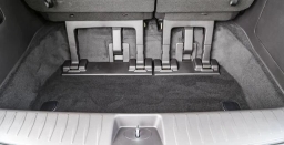 Kia Carnival Hybrid LXS FWD 2026