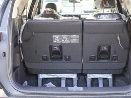 Kia Carnival Hybrid LXS FWD 2026