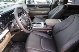 Kia Carnival Hybrid LXS FWD 2026