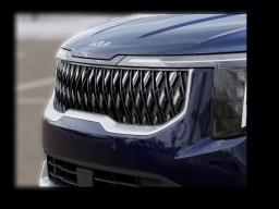 Kia Carnival Hybrid LXS FWD 2026