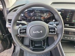 Kia Carnival Hybrid LXS FWD 2026