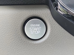 Kia Carnival Hybrid LXS FWD 2026