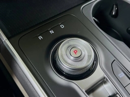 Kia Carnival Hybrid LXS FWD 2026