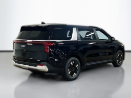 Kia Carnival Hybrid LXS FWD 2026