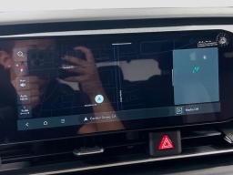 Kia Carnival Hybrid LXS FWD 2026