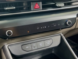 Kia Carnival Hybrid LXS FWD 2026