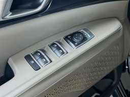 Kia Carnival Hybrid LXS FWD 2026