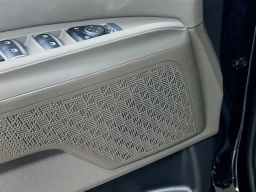 Kia Carnival Hybrid LXS FWD 2026