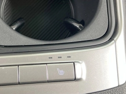 Kia Carnival Hybrid LXS FWD 2026