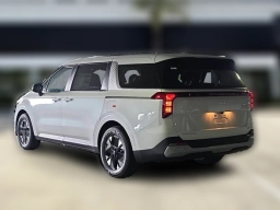 Kia Carnival Hybrid LXS FWD 2026