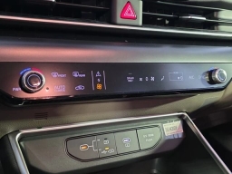 Kia Carnival Hybrid LXS FWD 2026