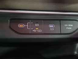 Kia Carnival Hybrid LXS FWD 2026