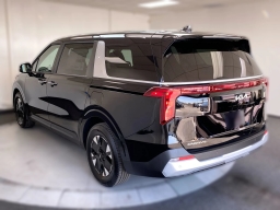 Kia Carnival Hybrid LXS FWD 2026