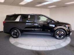 Kia Carnival Hybrid LXS FWD 2026