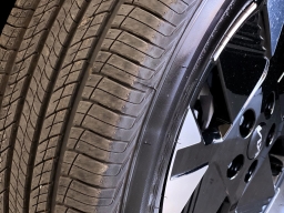 Kia Carnival Hybrid LXS FWD 2026