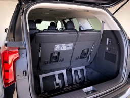 Kia Carnival Hybrid LXS FWD 2026