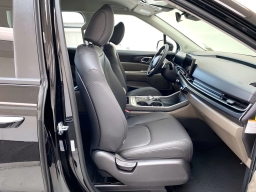 Kia Carnival Hybrid LXS FWD 2026