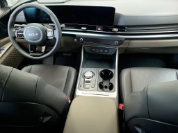 Kia Carnival Hybrid LXS FWD 2026