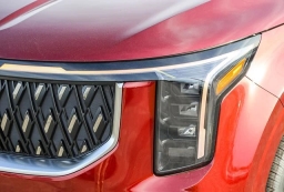 Kia Carnival Hybrid LXS FWD 2026