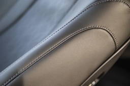 Kia Carnival Hybrid LXS FWD 2026