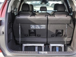 Kia Carnival Hybrid LXS FWD 2026