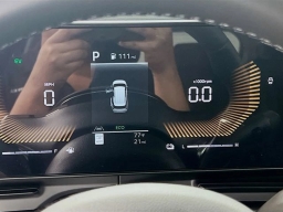 Kia Carnival Hybrid LXS FWD 2026