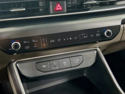 Kia Carnival Hybrid LXS FWD 2026