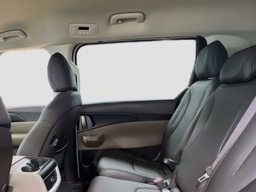 Kia Carnival Hybrid LXS FWD 2026