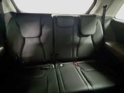 Kia Carnival Hybrid LXS FWD 2026