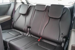 Kia Carnival Hybrid LXS FWD 2026