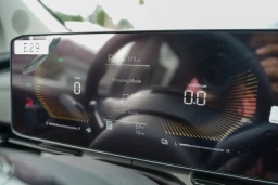 Kia Carnival Hybrid LXS FWD 2026