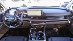 Kia Carnival EX FWD 2026