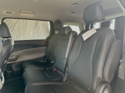 Kia Carnival EX FWD 2026