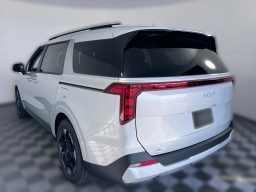 Kia Carnival EX FWD 2026