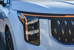 Kia Carnival EX FWD 2026